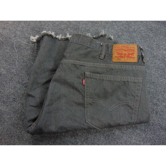 Levis 569 Jean Shorts Mens 42 Gray Loose‎ Straight Denim Short Pants - Picture 1 of 10